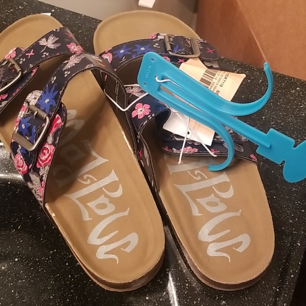 Women's Mad Love Keava